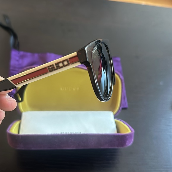 AUTHENTIC GUCCI GG0462S SUNGLASSES - Picture 4 of 13